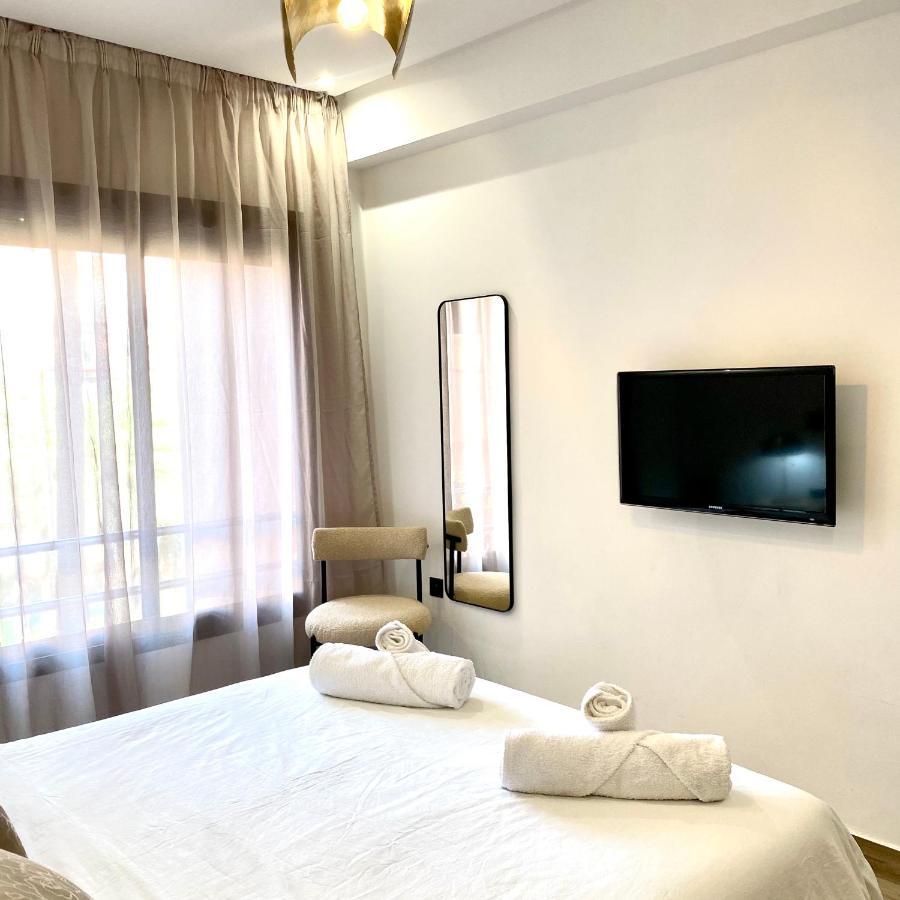 Rooftop Pool, Bright & Cozy Apartment In City Center Марракеш Экстерьер фото